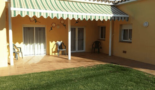 Residencia El Jardí de l'Empordà Exterior habitaciones